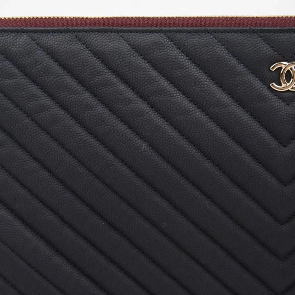 Caviar Skin Classic Large Clutch